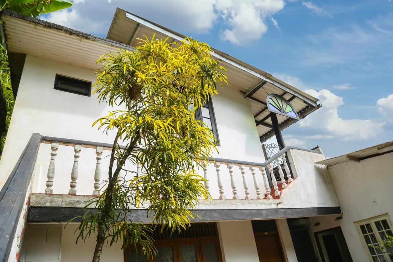 Appartamento Sakura Hill Kandy Esterno foto