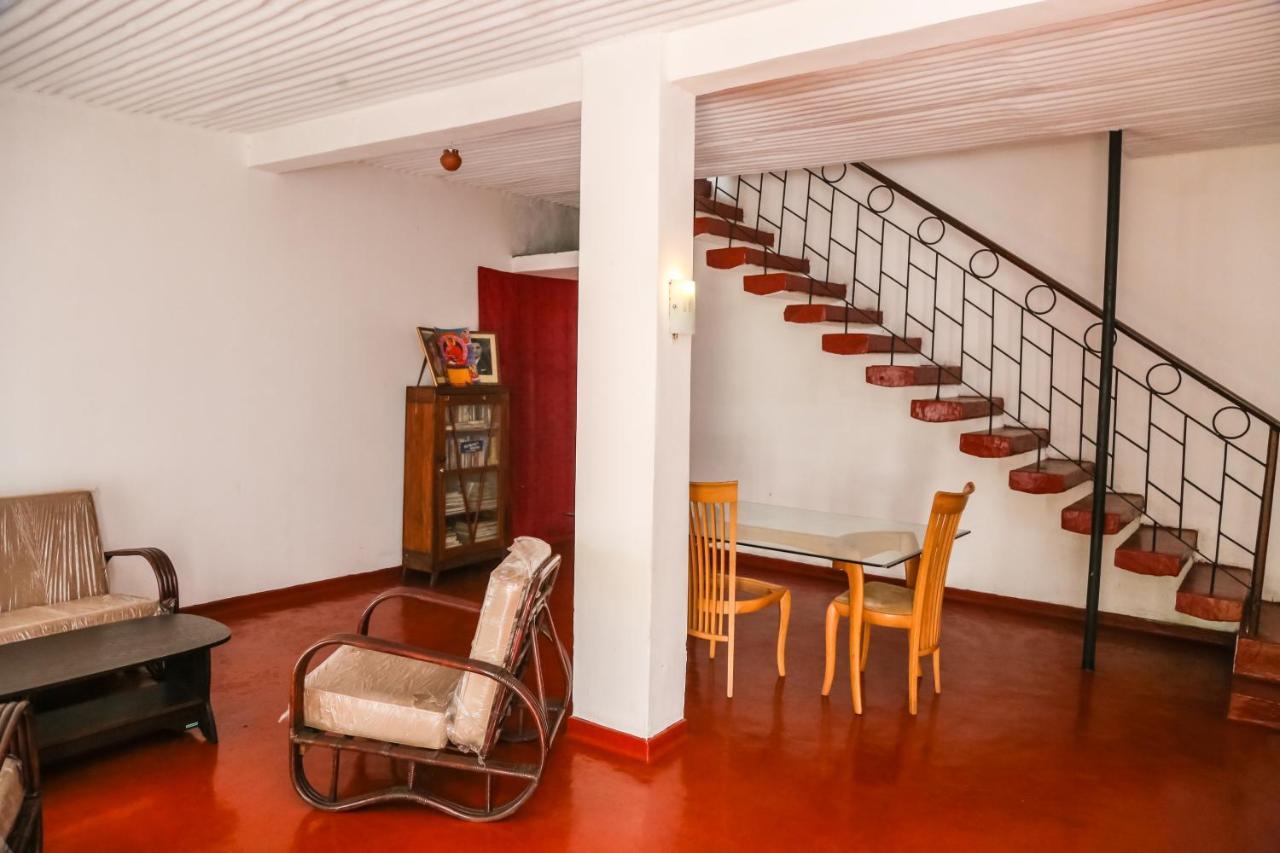Appartamento Sakura Hill Kandy Esterno foto