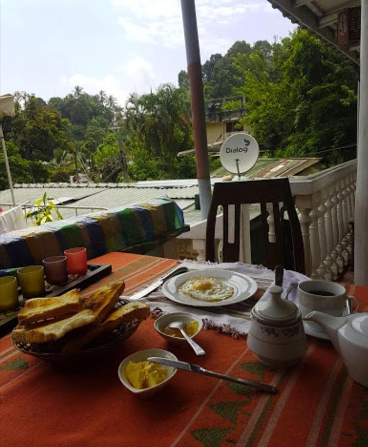 Appartamento Sakura Hill Kandy Esterno foto